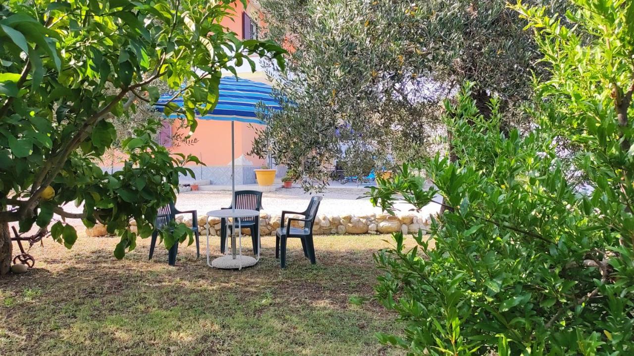 B&B I Tre Ulivi 모르도로 외부 사진